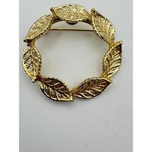 Vintage Wreath Brooch Gerry's Gold Tone Leaf Open  Pin Textured MCM